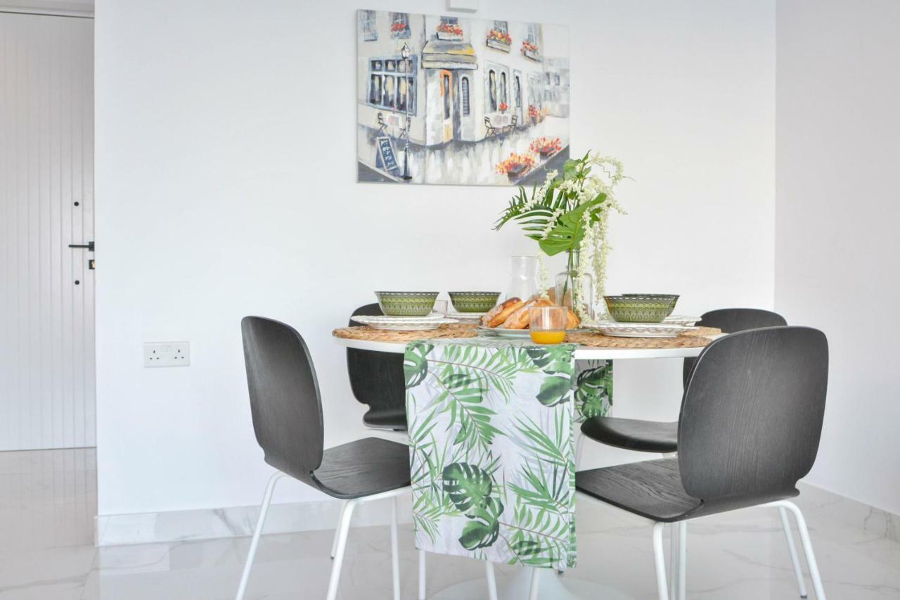 Phaedrus Living Seaview Luxury Flat Marina Court 213 * Paphos