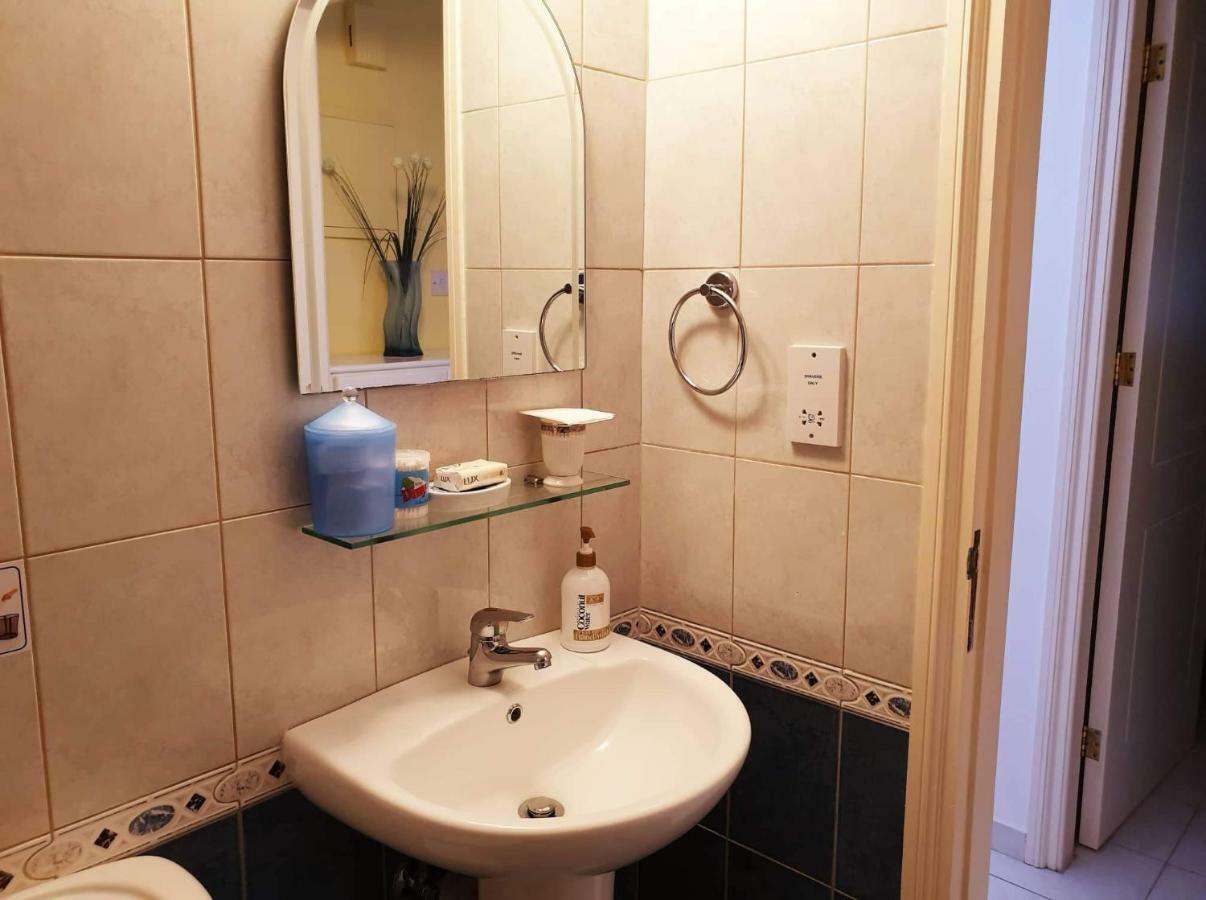 Paradise Garden 4, Kato Apartment *
