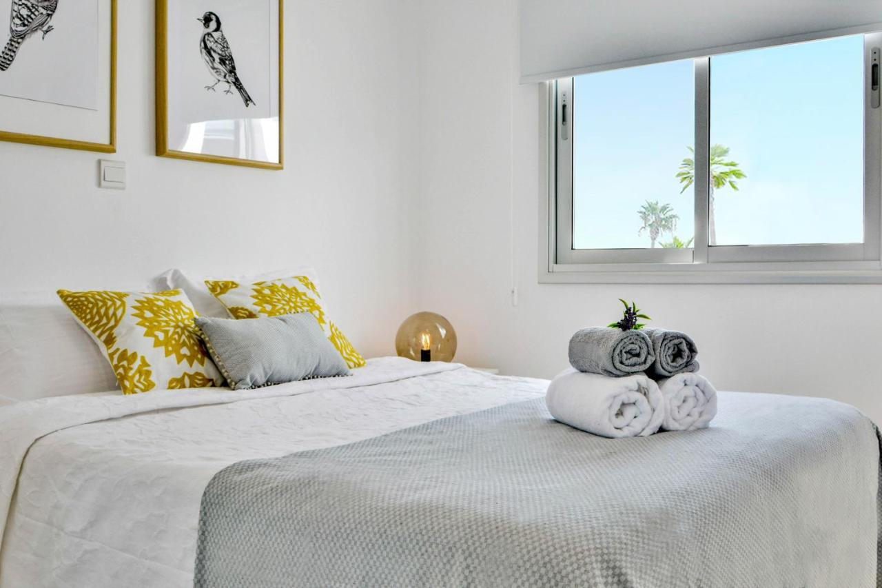 Phaedrus Living: Seaside Luxury Flat Lighthouse 67 Apartment