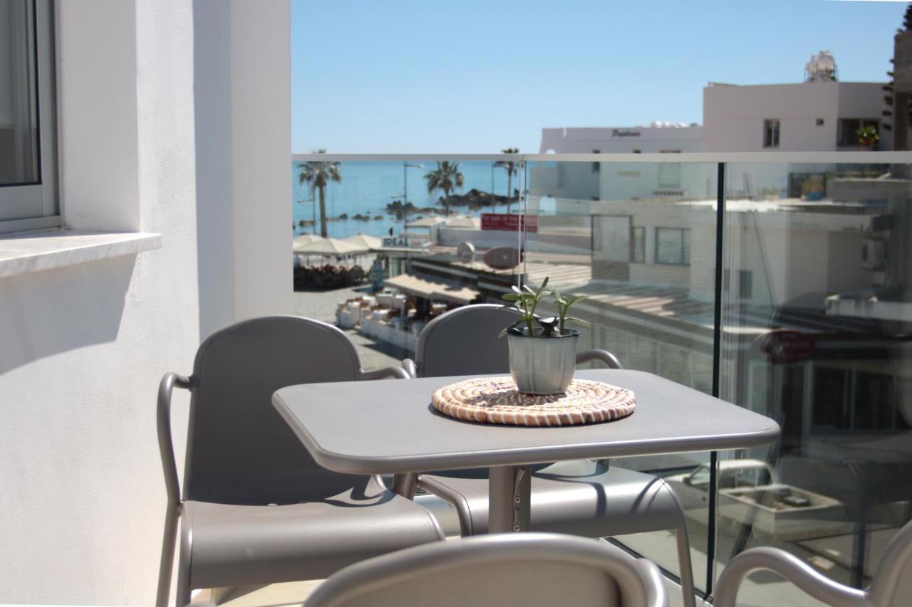 Apartment Phaedrus Living: Seaside Luxury Flat Lighthouse 67 Paphos