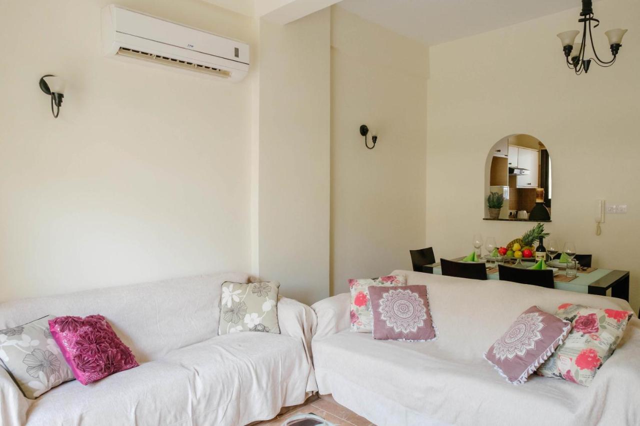 Holiday home Queens Gardens 2 Bedroom Townhouse In
