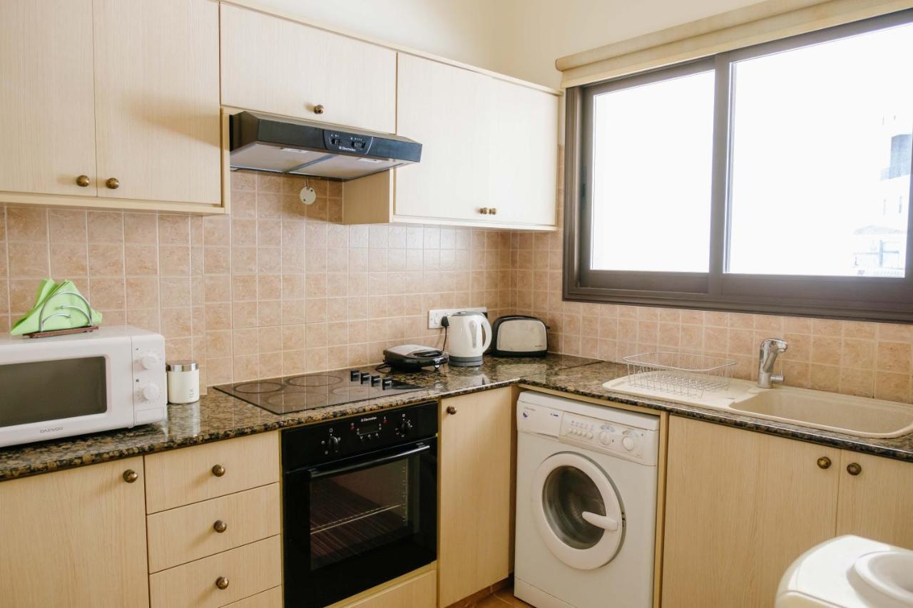 Holiday home Queens Gardens 2 Bedroom Townhouse In