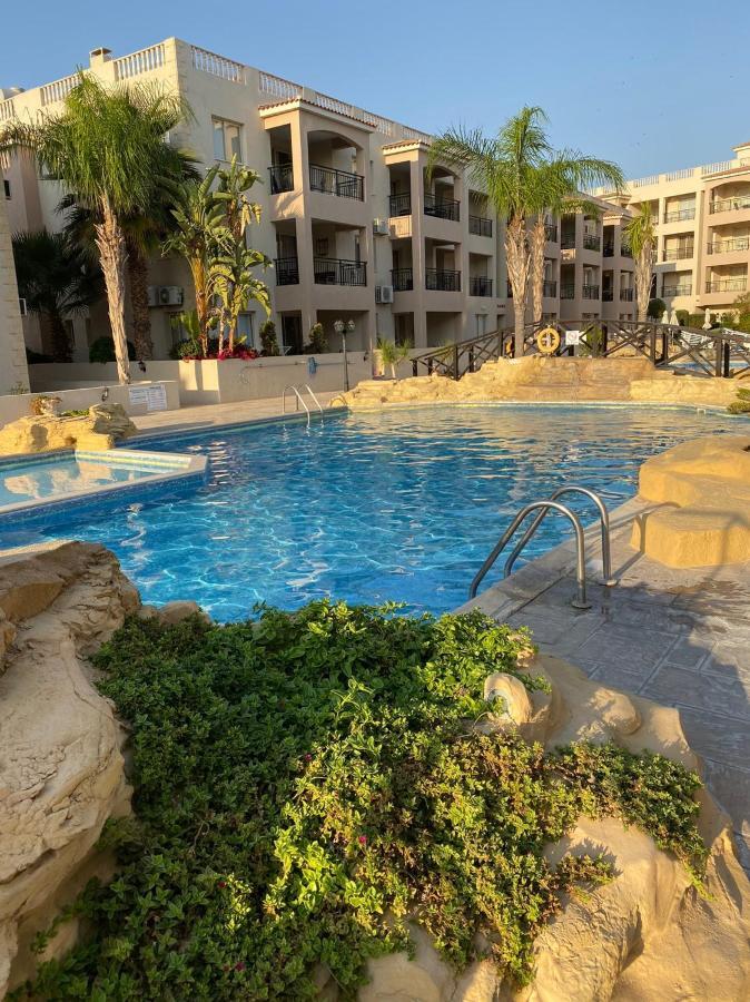Royal Seacrest Luxurious Apartment