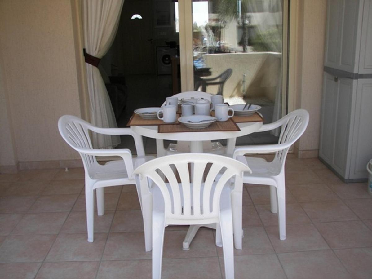 Apartment Ground Floor Leading To Pool Eg5, 2 Bedrooms, Free Wifi Paphos