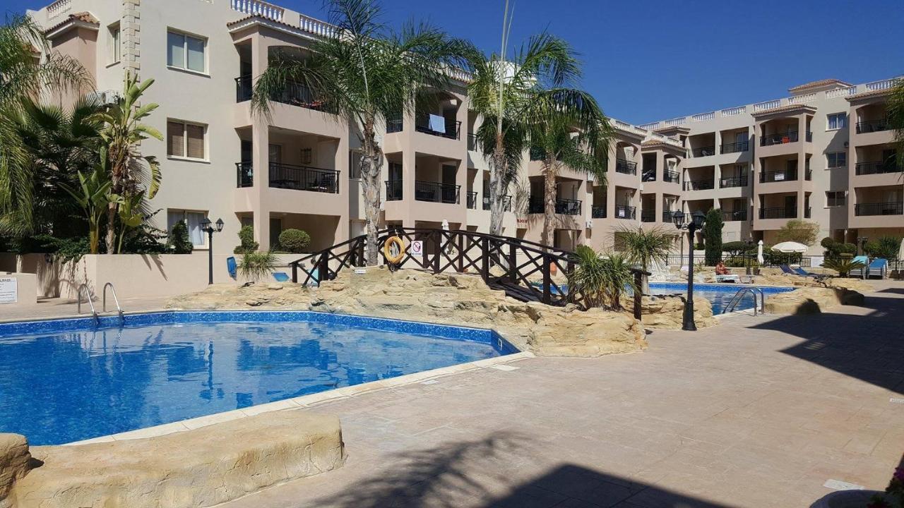 Ground Floor Leading To Pool Eg5, 2 Bedrooms, Free Wifi Paphos