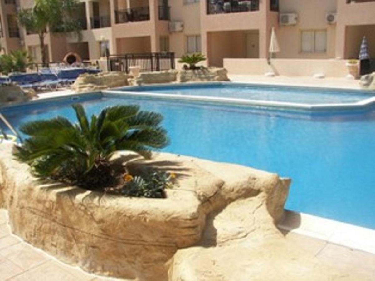 Apartment Ground Floor Leading To Pool Eg5, 2 Bedrooms, Free Wifi Paphos