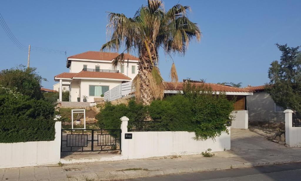 Sea Caves Villa