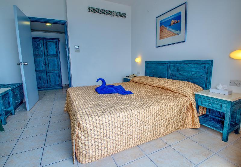 St. George Gardens And Hotel Paphos