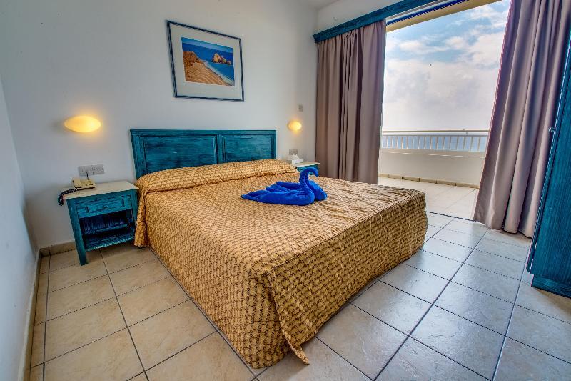 St. George Gardens And Hotel Paphos