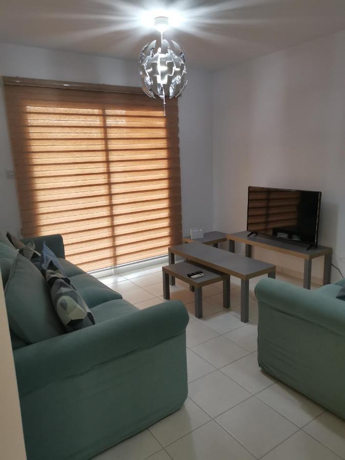 Apartment Iris Village, Near Kings Avenue Mall - By Imh Travel & Tours