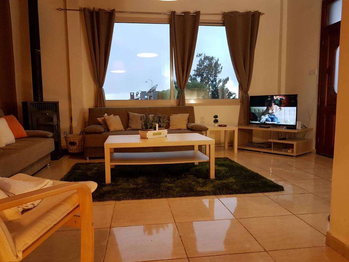 Sea Caves Villa