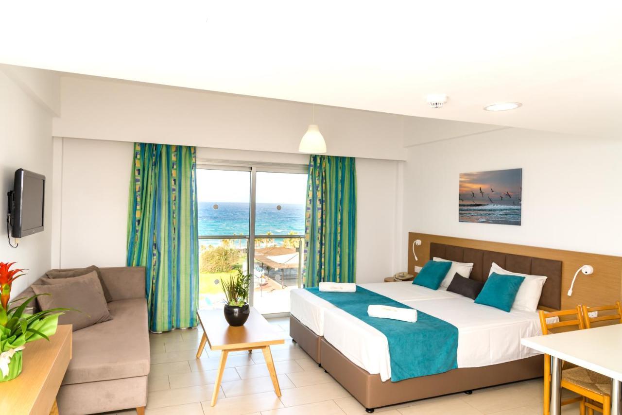 Helios Bay And 3*