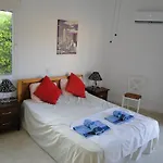 Charming 2 Bed. Ap. With Swimming Pool