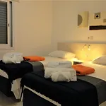 Cosea Living: Seaside 2 Bedroom Flat Kings Palace 209