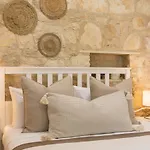 Phaedrus Living: Luxury Stone House Armou