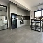 Sea La Vie #2 - Luxury Seaview Apartment