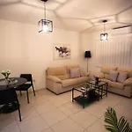 Estea - Rhea\'S Cozy 1 Bedroom Apartment