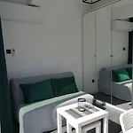 Maya\'S Cozy Studio