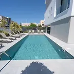 Brand New Luxury Apartment