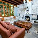 Z & X Holiday Villas