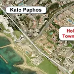 2 Bedroom Townhouse, Close To Paphos Harbour, Use Of Onsite Facilities