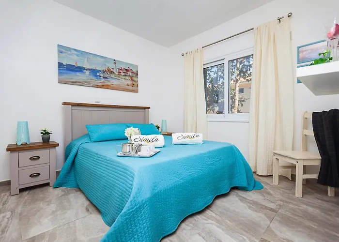 1 Bedroom Apartment In Paradise Garden 3