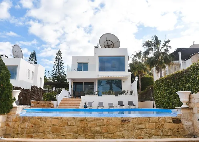 Sunset Beach Villa