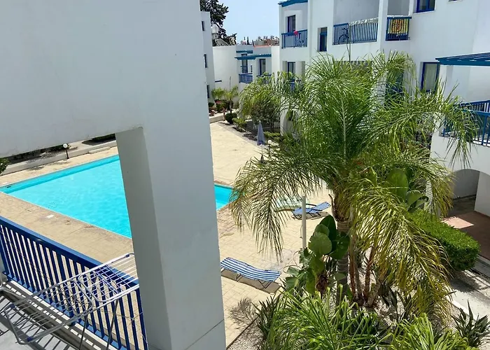 Beautiful 2Bedroom With The Pool