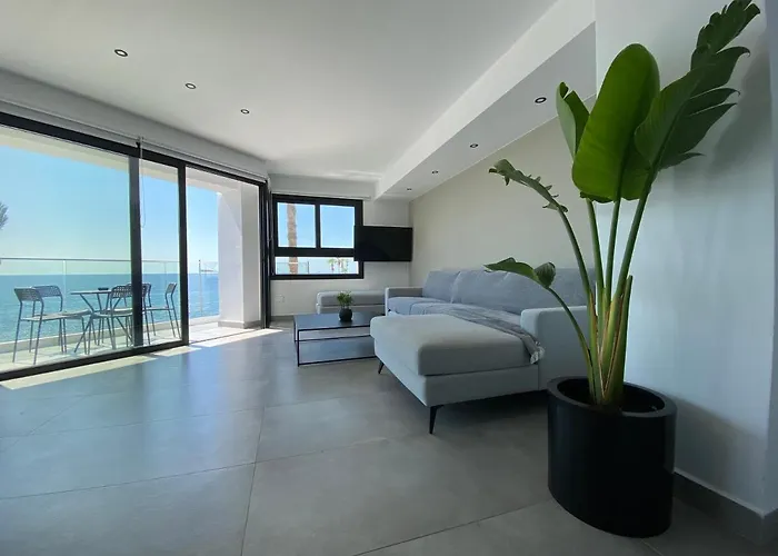 Sea La Vie #2 - Luxury Seaview Apartment