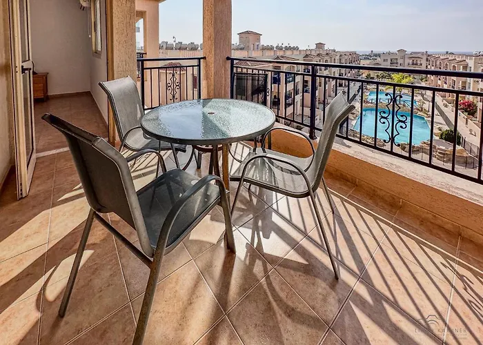 Royal Seacrest Crown-Jewel, 2B, Pools, Sea, Center