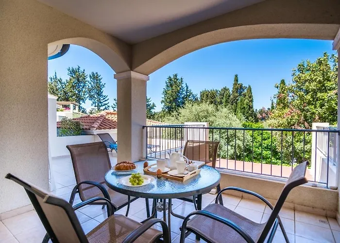 Cozy Apartment In Paphos Beautiful Complex