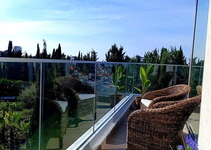 Blue Oasis Apartment