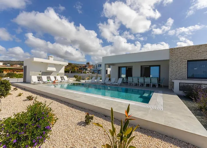 Villa Adaris, Sea Caves Peyia