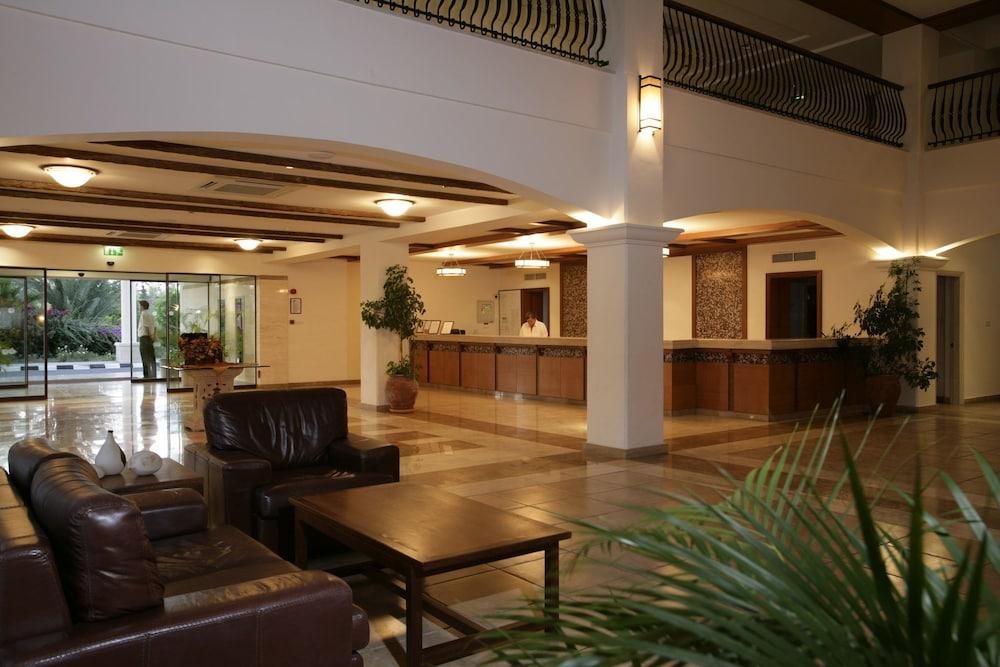 Aparthotel Avanti Village Paphos