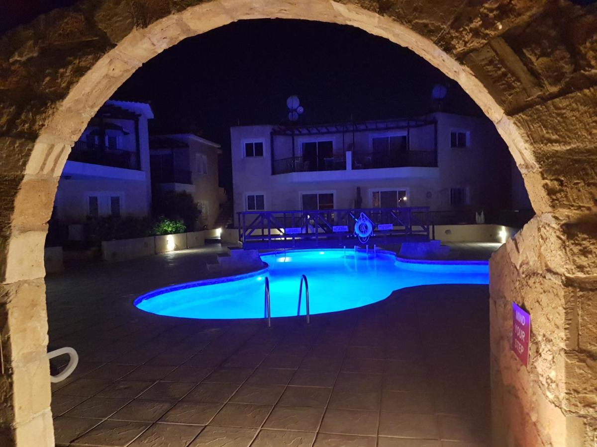 Charming 2 Bed. Ap. With Swimming Pool