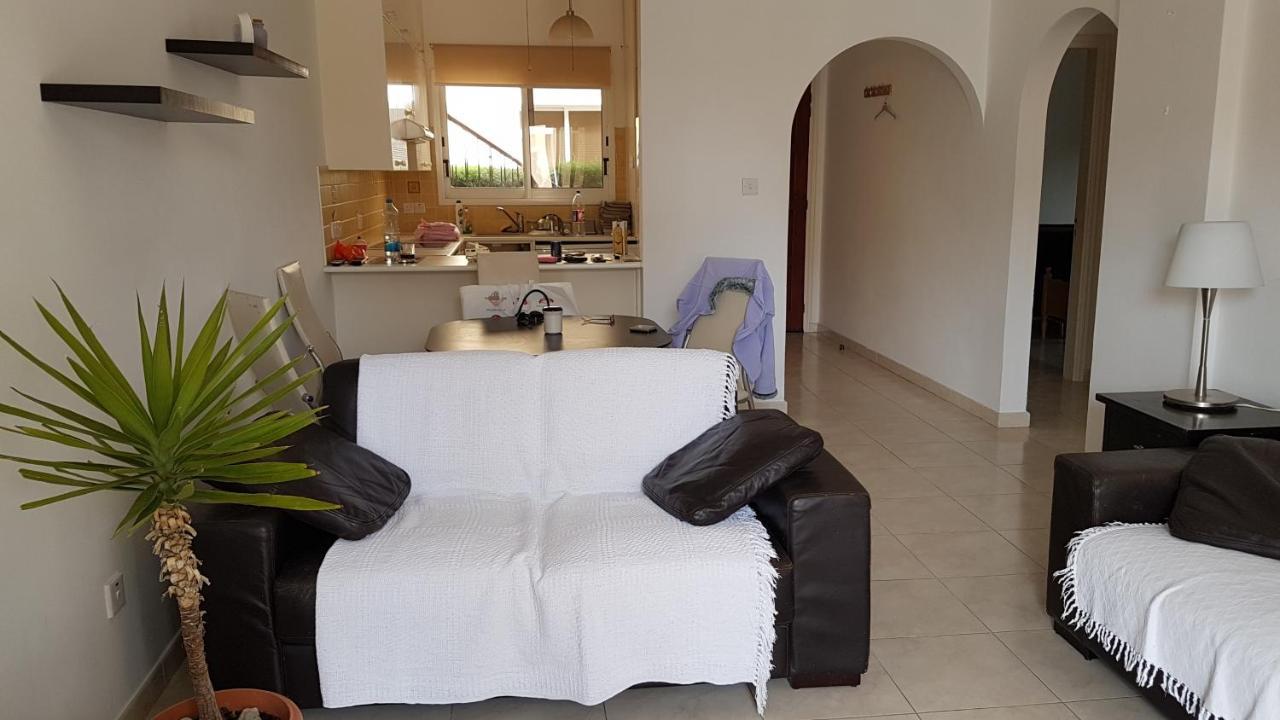 Charming 2 Bed. Ap. With Swimming Pool * Paphos