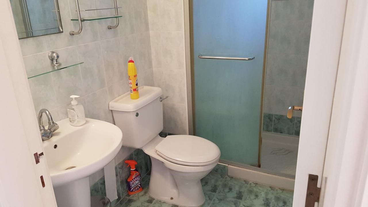 Charming 2 Bed. Ap. With Swimming Pool Paphos