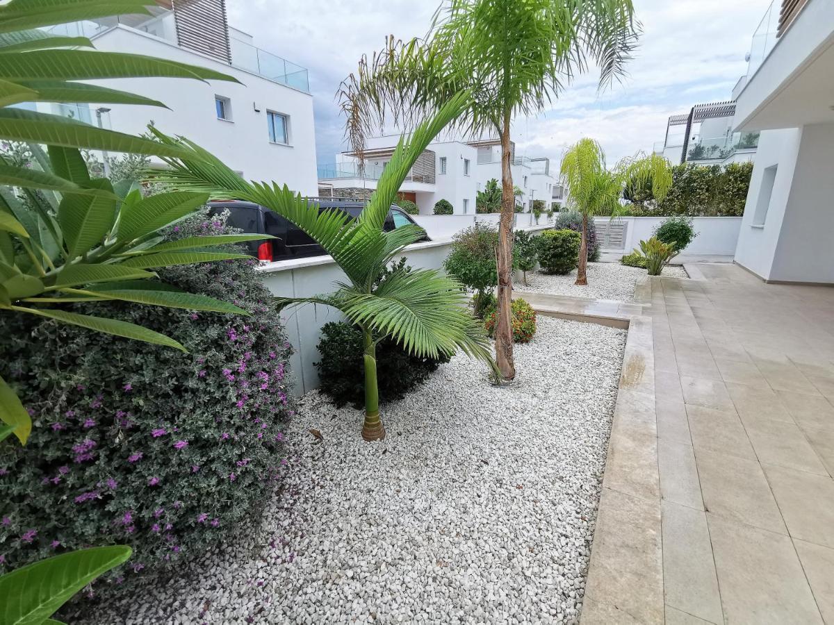 Luxury New Poseidon Plage Residences Villa Paphos