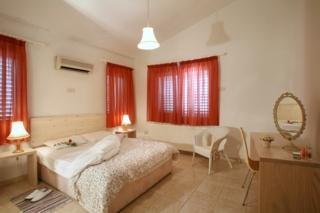 Z & X Holiday Villas Hotel Paphos