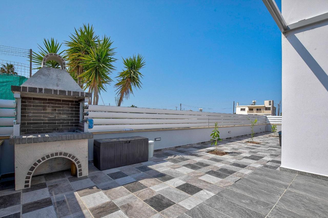 New Luxury 5eagles 5mins From Airport * Paphos