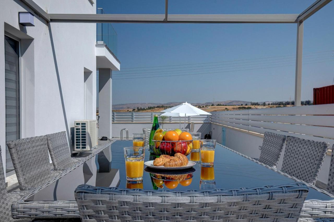 New Luxury 5eagles 5mins From Airport * Paphos