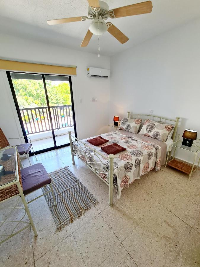 2 Bedroom Townhouse, Close To Harbour, Use Of Onsite Facilities