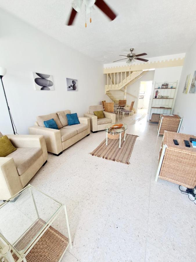 2 Bedroom Townhouse, Close To Harbour, Use Of Onsite Facilities * Paphos