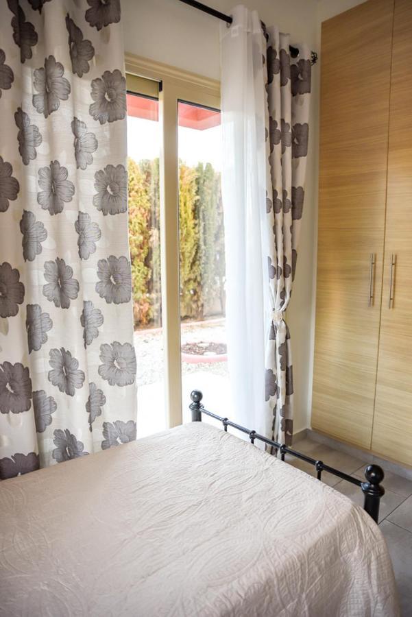 Apartment Beautiful Near The Sea And A Large Private Garden Paphos
