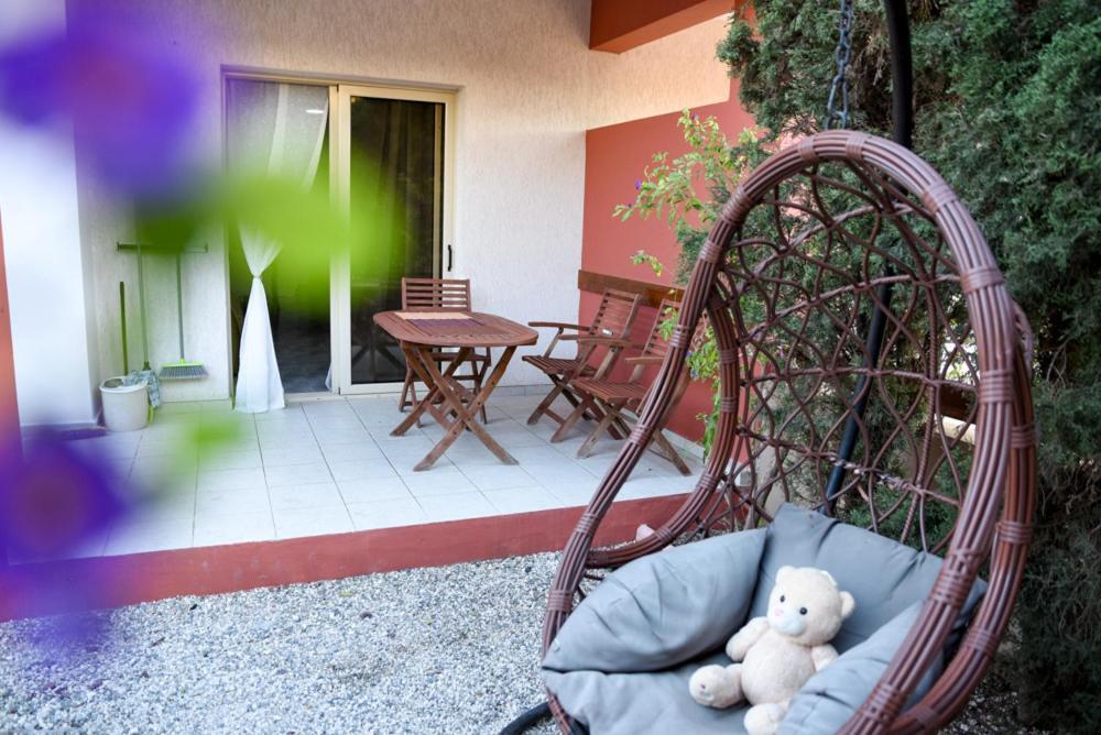 Beautiful Near The Sea And A Large Private Garden Apartment Paphos