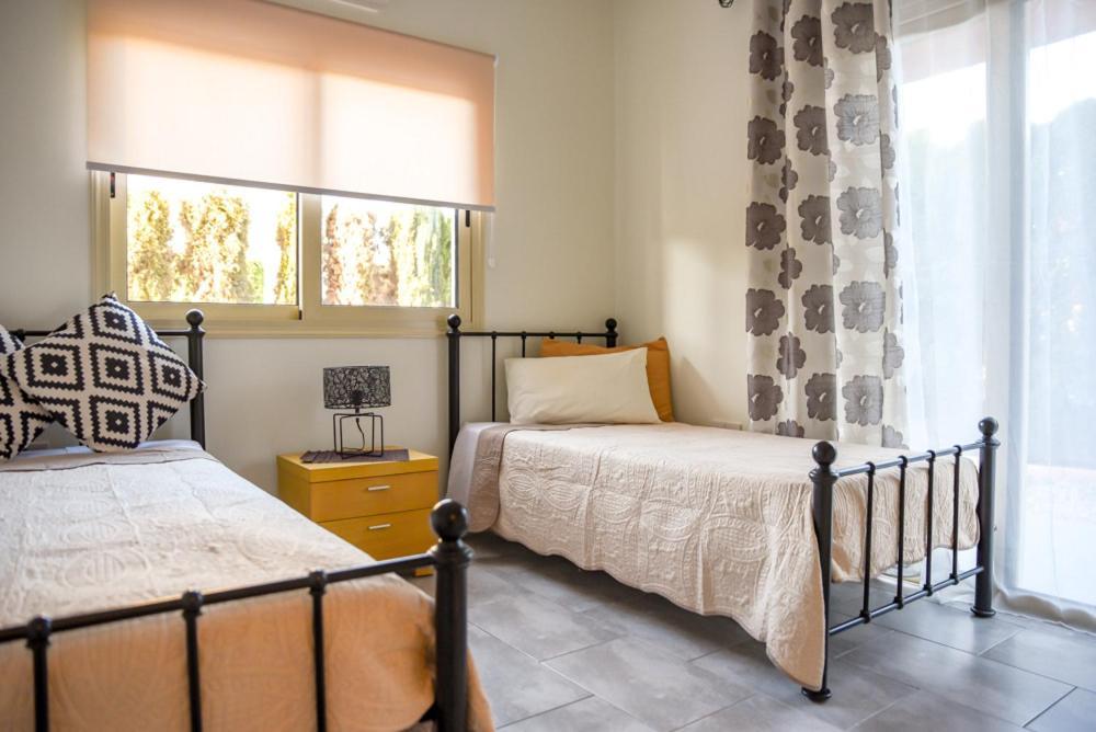 Beautiful Near The Sea And A Large Private Garden Apartment
