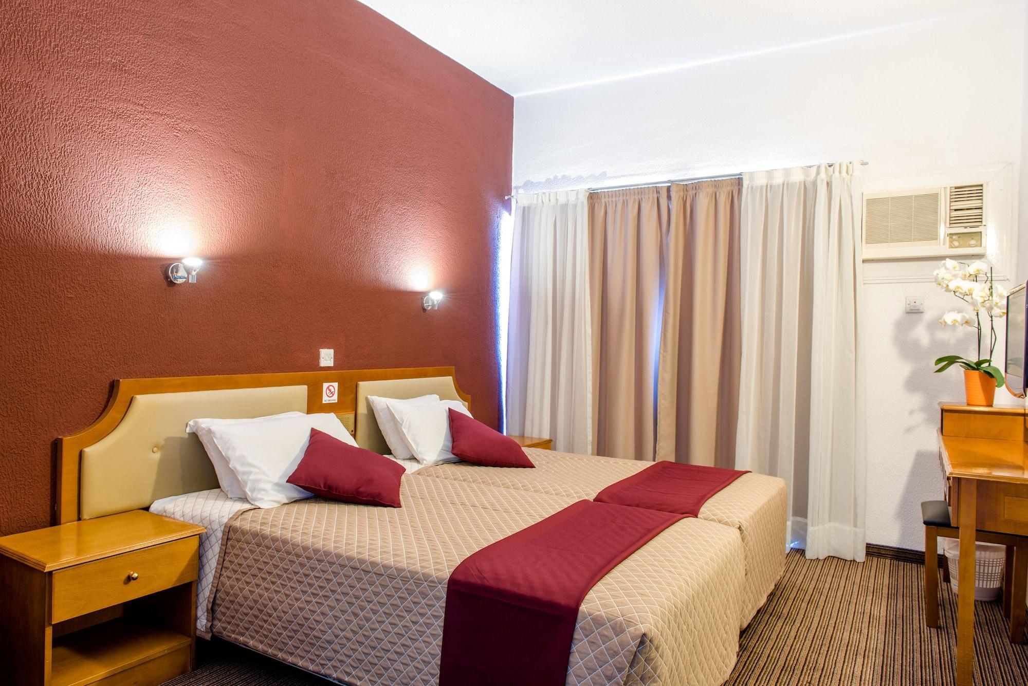 King's Hotel 2*