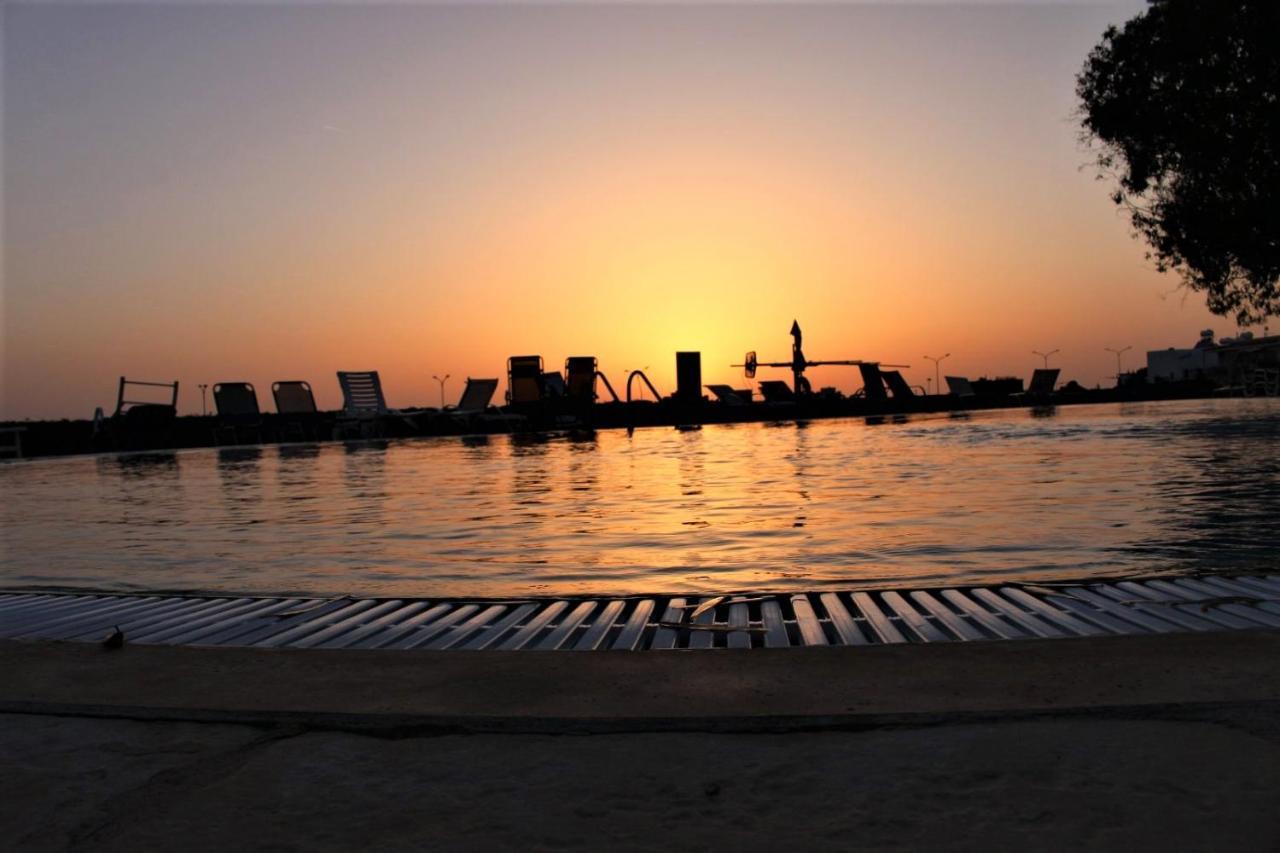 Cosea Living: Seaside 2 Bedroom Flat Kings Palace 209