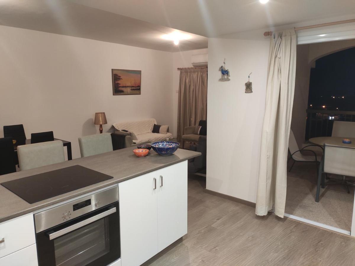 Centre Veranda Apartment Paphos