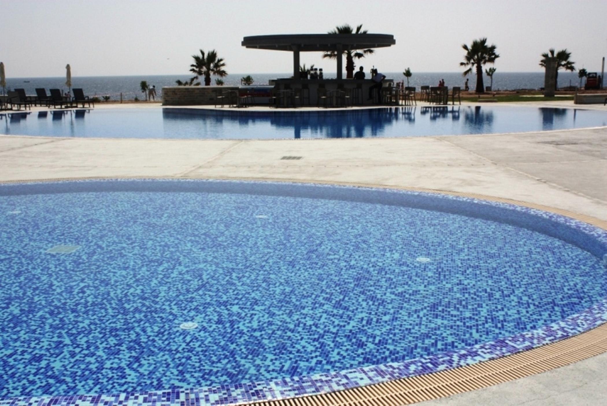 Amphora & Hotel 4*